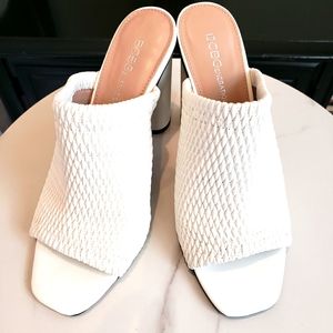 BCBG Generation white mesh mule size 6.5 M